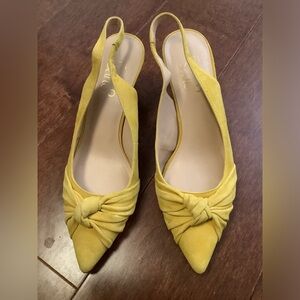 Franco sarto 6 women’s pointy yellow suede pumps shoes low heel 36.5 bow tie